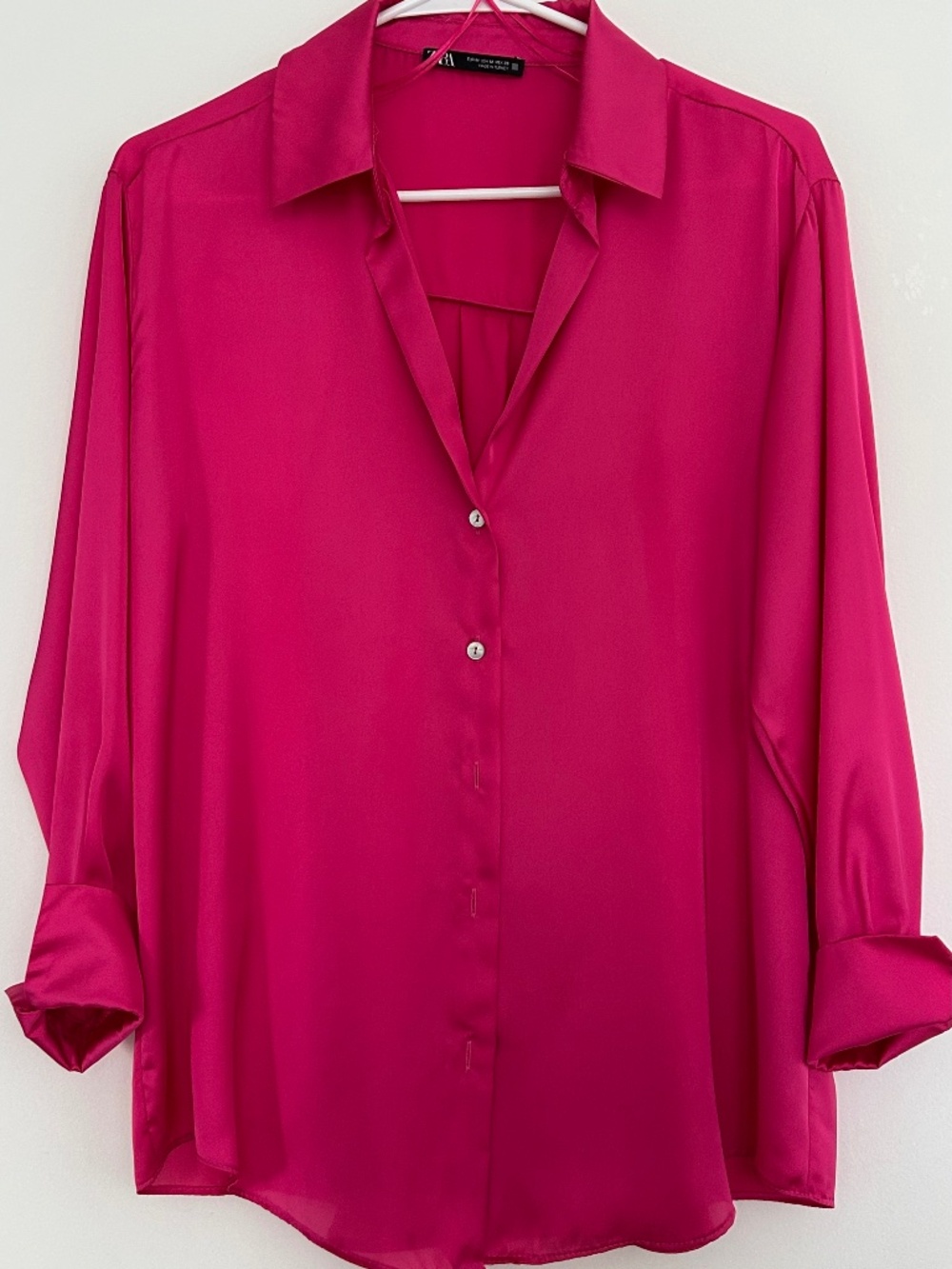NWOT Zara Women’s Fuchsia Satin Button-Up Blouse Long Sleeve Top Size M